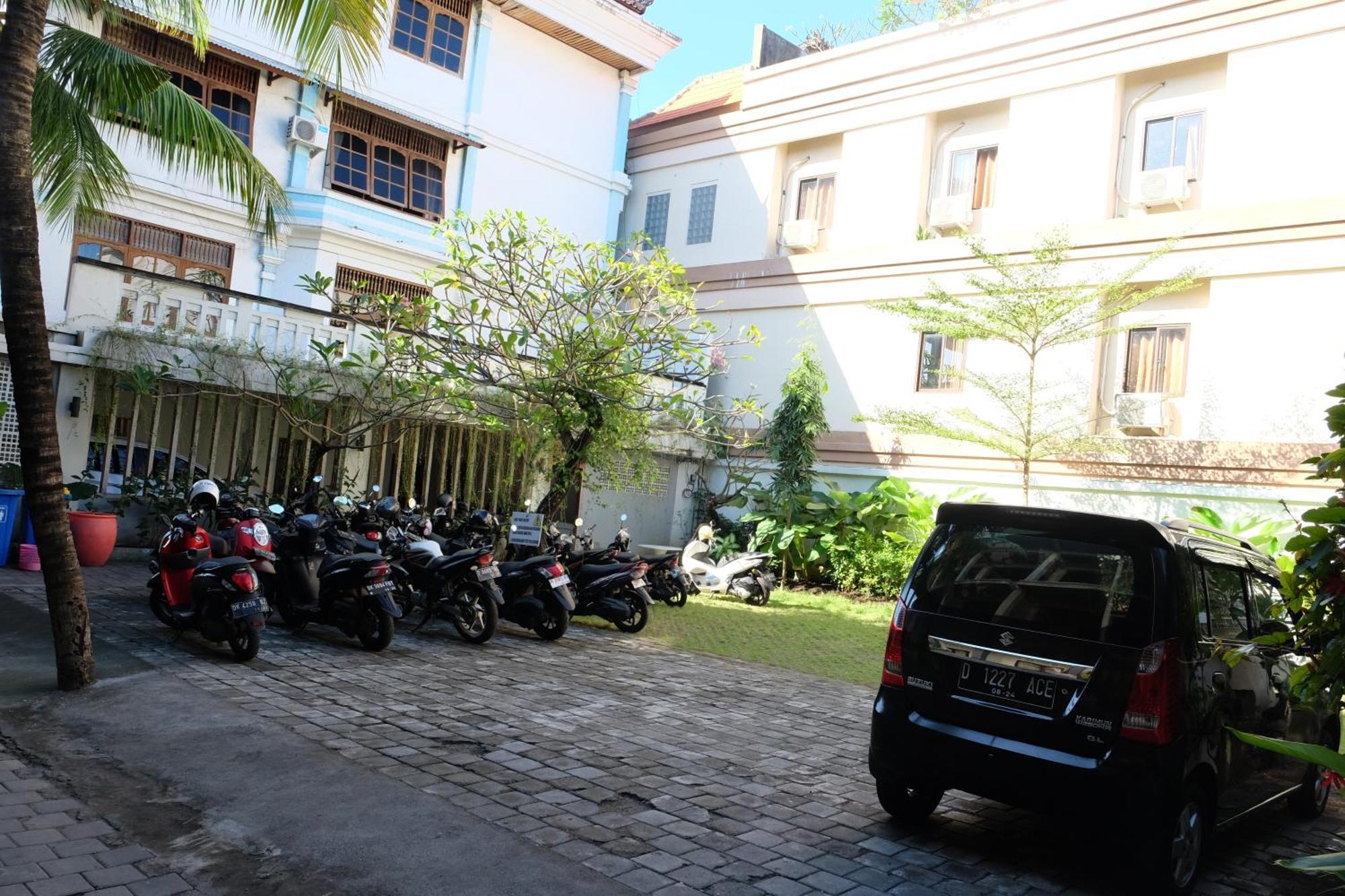 Palm Garden Kuta Hotel Kuta Lombok Kültér fotó